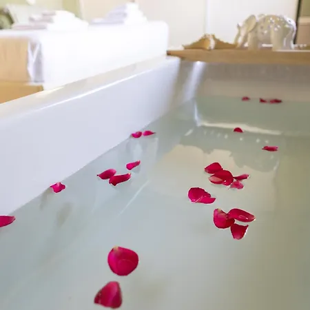 Retreat With Romantic Bathtub * フィレンツェ